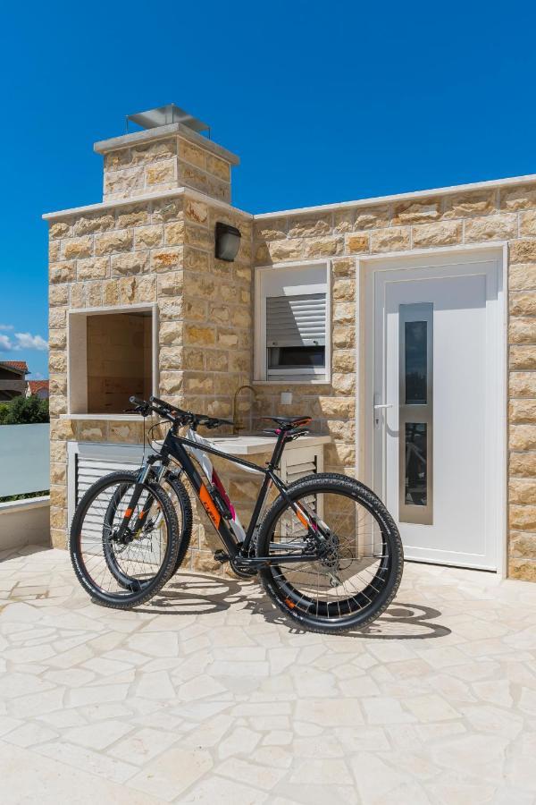 Villa Buzuk Vodice Exterior foto