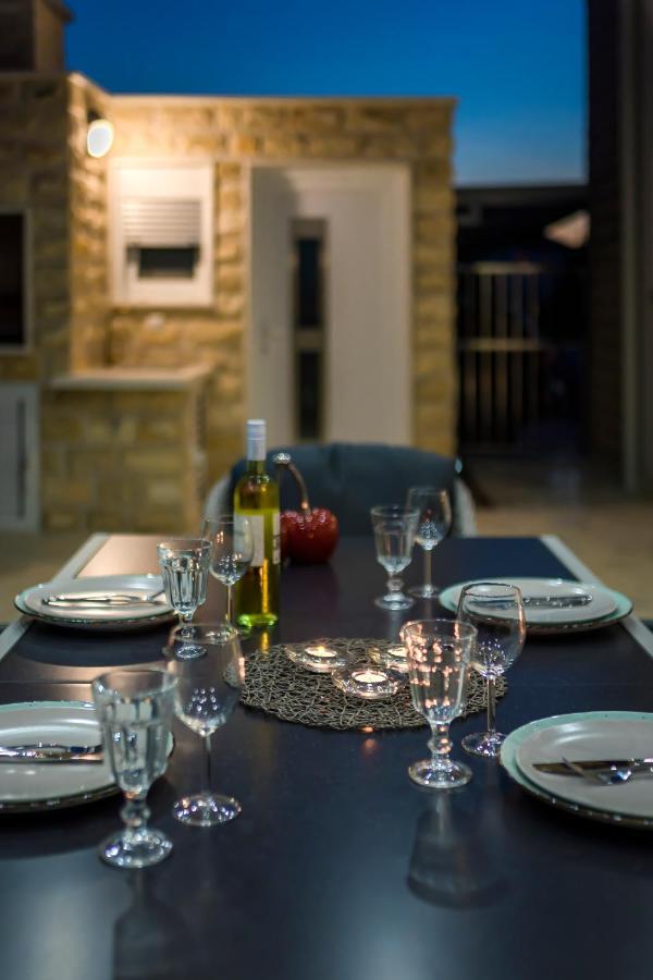 Villa Buzuk Vodice Exterior foto