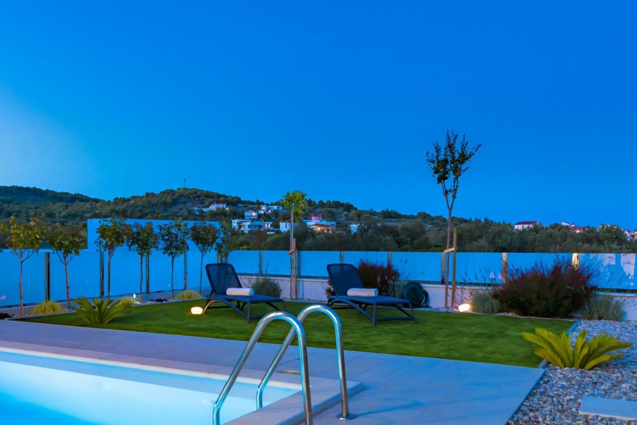 Villa Buzuk Vodice Exterior foto